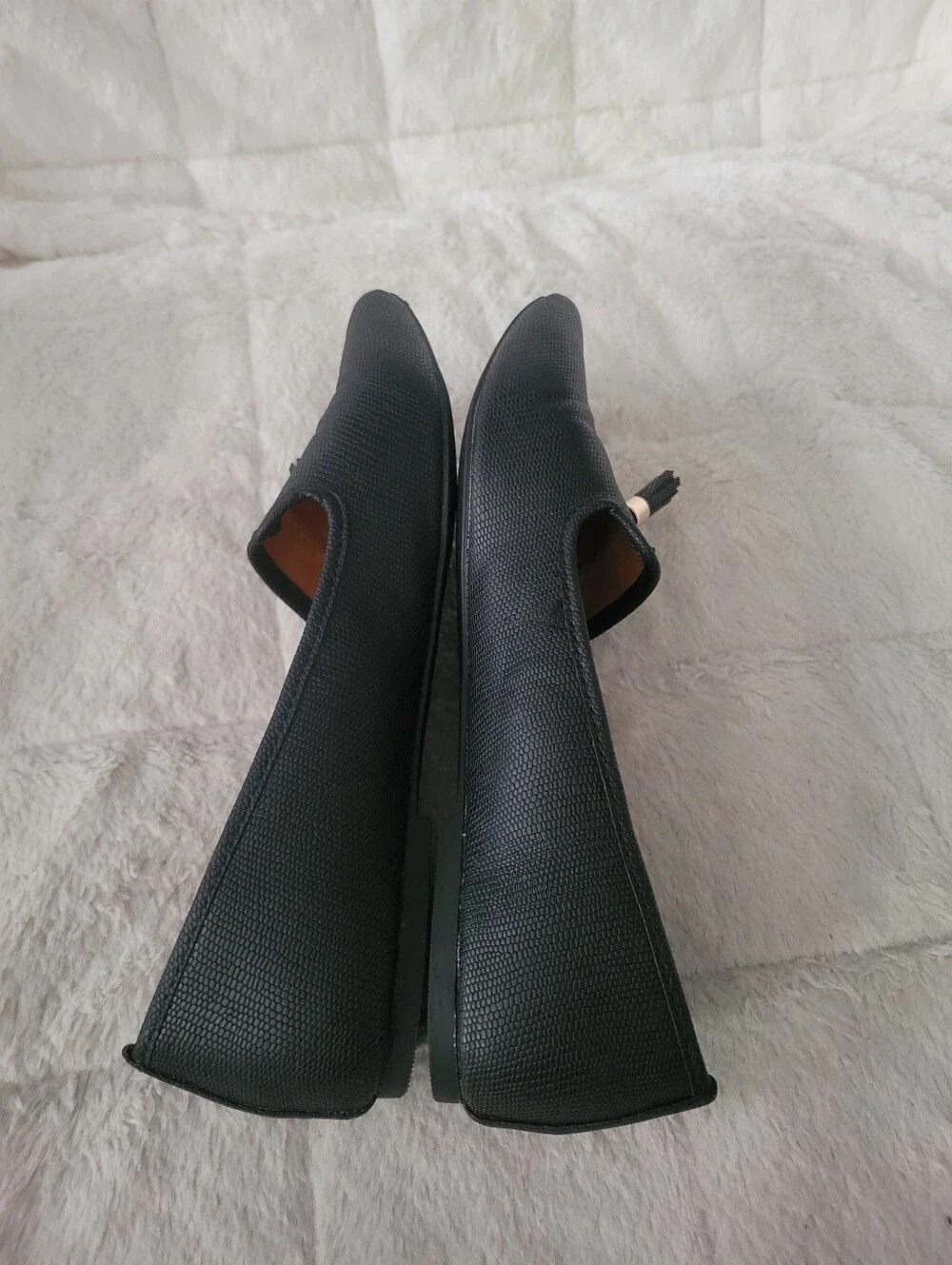 Kensie Black Pointed Tassel Flats Size 10M